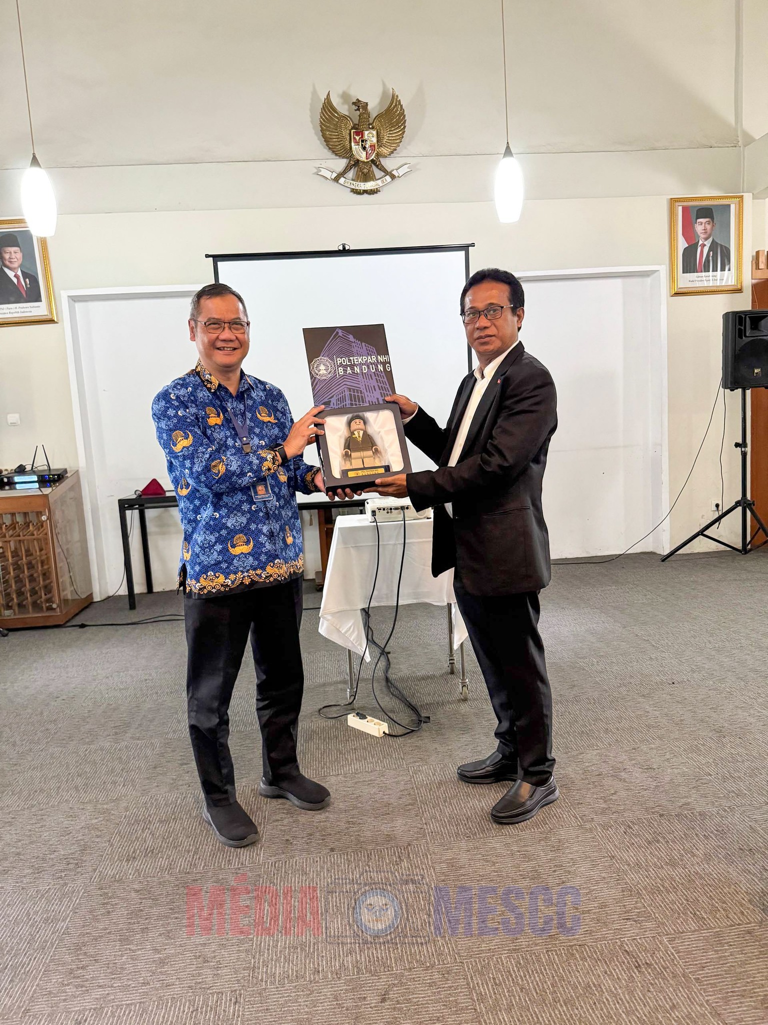 𝐃𝐄𝐋𝐄𝐆𝐀𝐒𝐀𝐔𝐍 𝐇𝐔𝐒𝐈 𝐌𝐈𝐍𝐈𝐒𝐓É𝐑𝐈𝐔 𝐄𝐍𝐒𝐈𝐍𝐔 𝐒𝐔𝐏𝐄𝐑𝐈Ó𝐑, 𝐒𝐈É𝐍𝐒𝐈𝐀 𝐍𝐎 𝐊𝐔𝐋𝐓𝐔𝐑𝐀 𝐇𝐀𝐋𝐀’𝐎 𝐕𝐈𝐙𝐈𝐓𝐀 𝐁𝐀 𝐏𝐎𝐋𝐈𝐓É𝐊𝐍𝐈𝐊𝐔 𝐓𝐔𝐑𝐈𝐒𝐌𝐔 𝐍𝐇𝐈 𝐈𝐇𝐀 𝐁𝐀𝐍𝐃𝐔𝐍